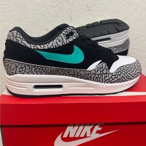 Nike Air Max 1 2017 Sneakers - Black, White & Teal Swoosh